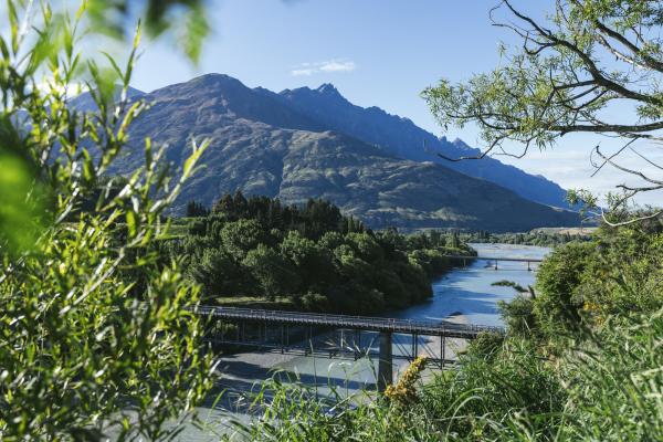 The Queenstown Marathon quickly earnt its place as one of the worlds most beautiful marathons Photo Jemma Wells